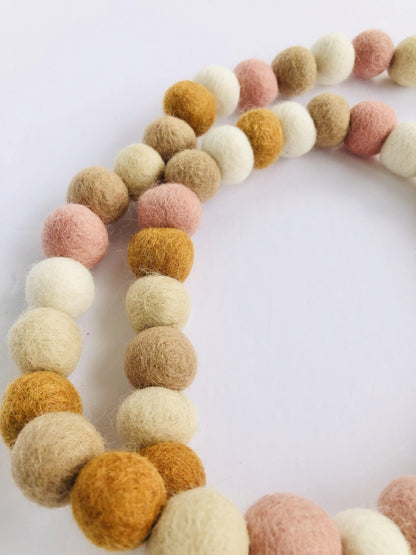 Sienna & Baby Pink Garland - Redheadnblue