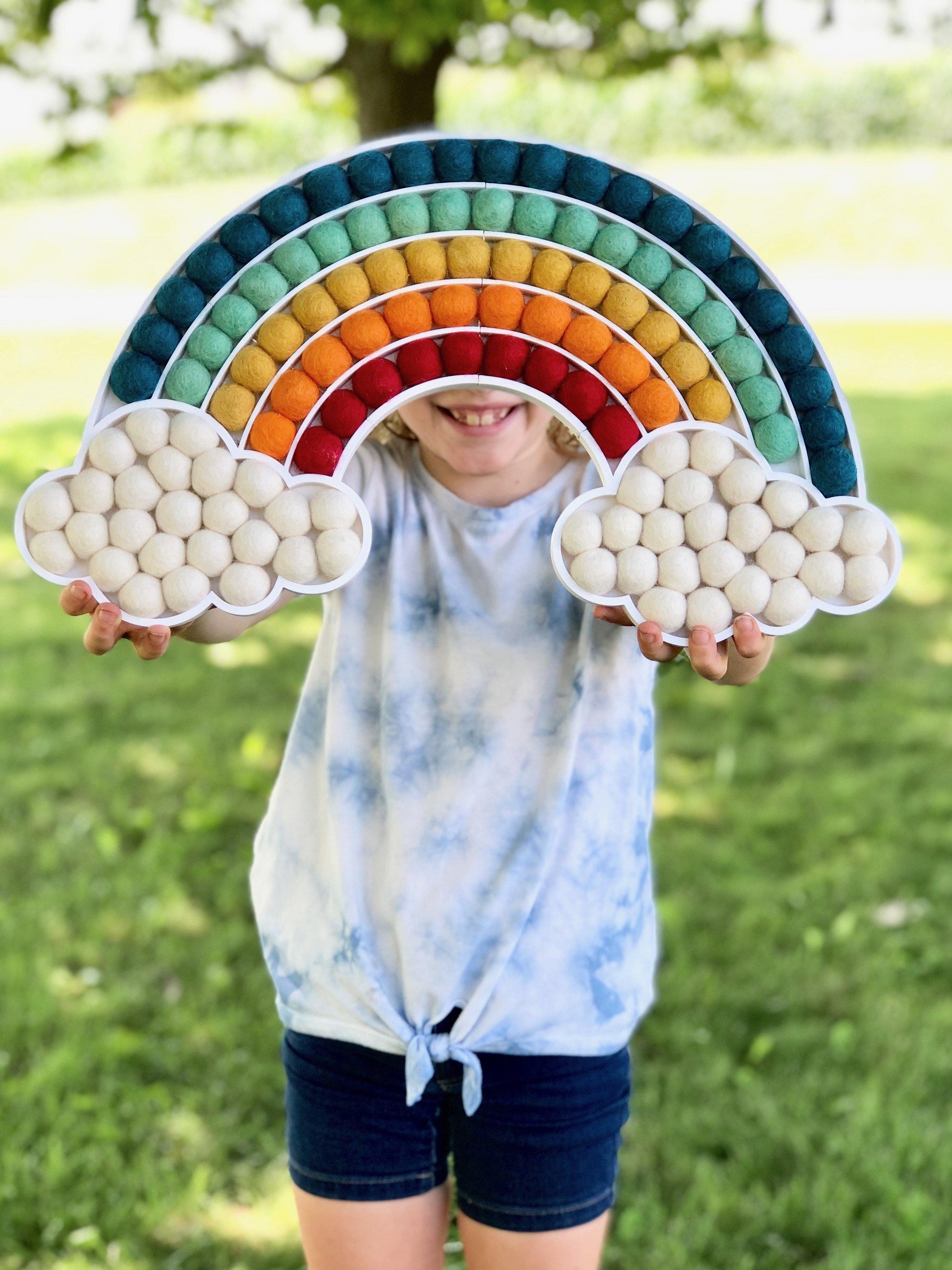 Reverse Felt Ball Cloud Rainbow - Redheadnblue