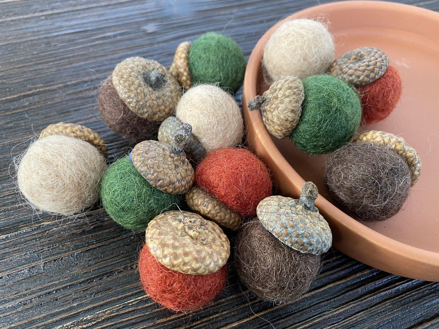 Wintery Wool Acorns - Redheadnblue