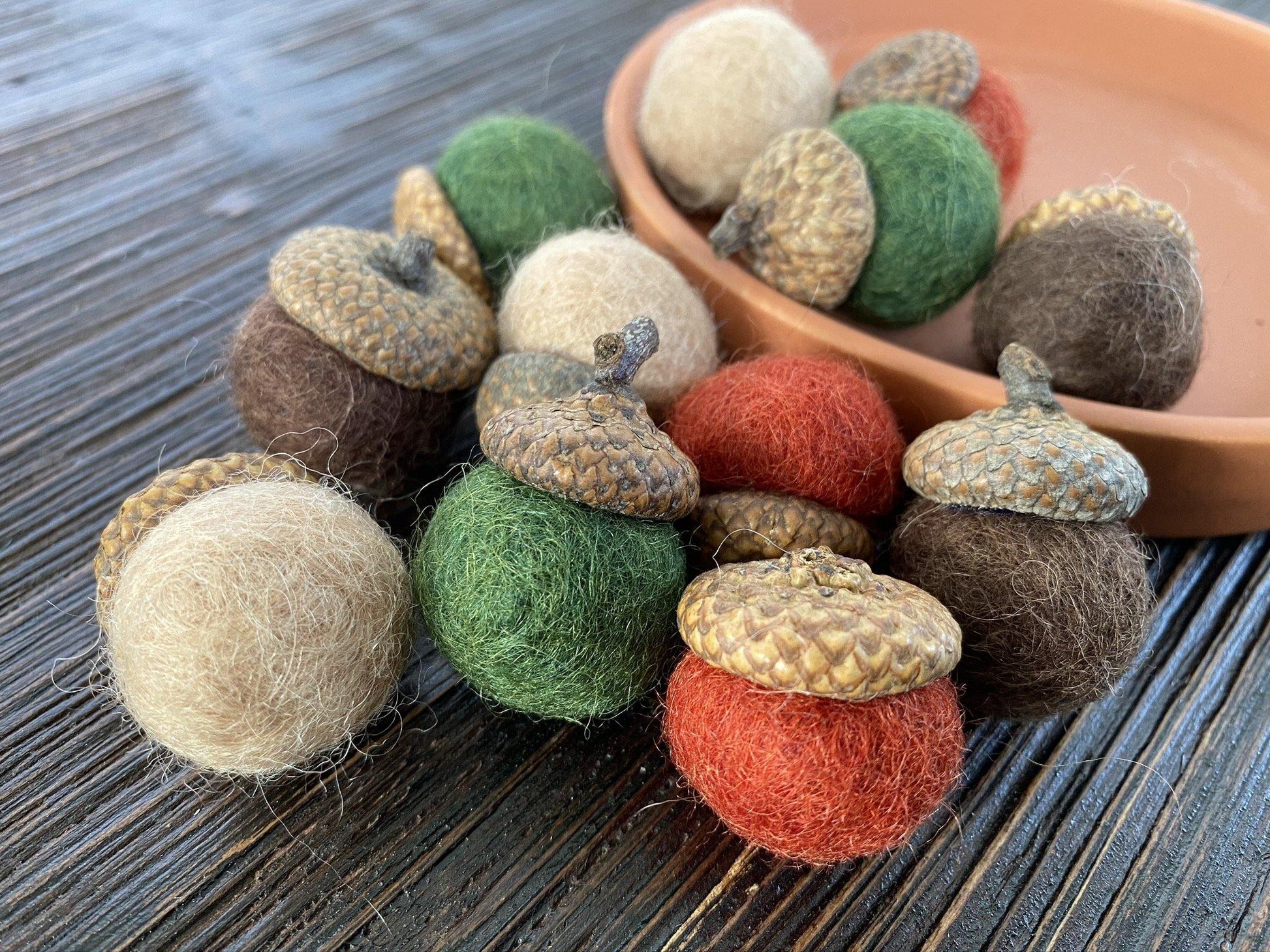 Wintery Wool Acorns - Redheadnblue