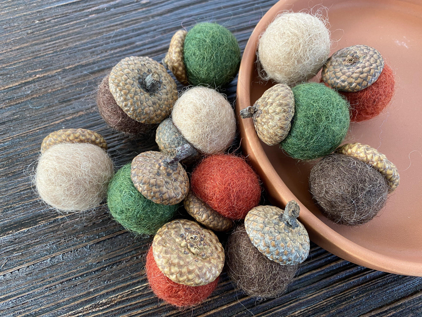 Wintery Wool Acorns - Redheadnblue