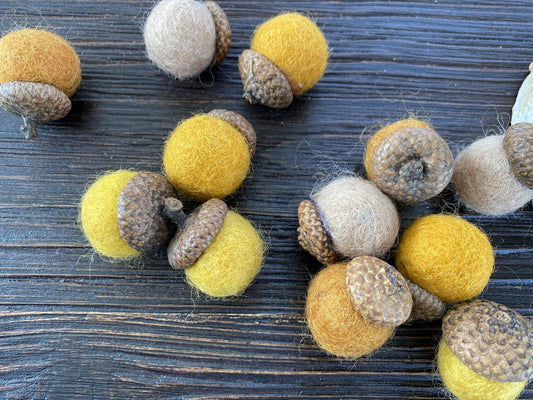 Shades of Gold Wool Acorns - Redheadnblue