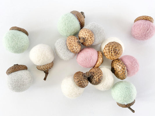 Pastel Wool Acorns - Redheadnblue