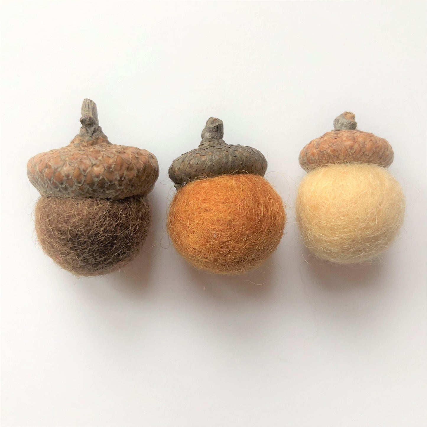 Brown & Tan Wool Acorns - Redheadnblue