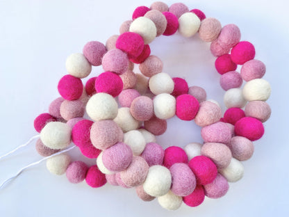 Shades of Pink Garland - Redheadnblue