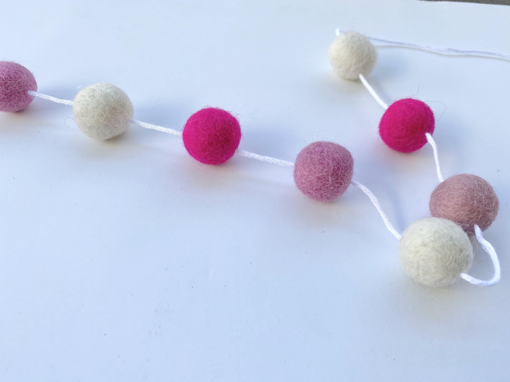 Shades of Pink Garland - Redheadnblue