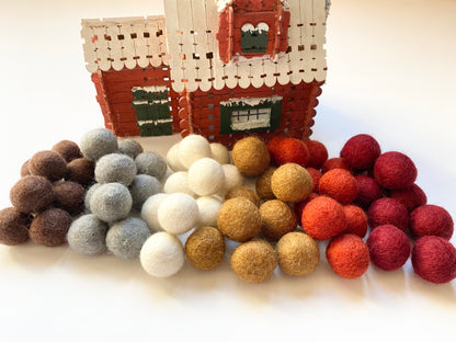 Wintery Sweater Inspired - 2.5 cm Felt Balls