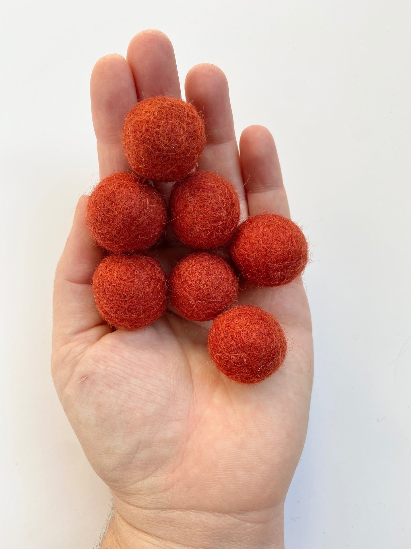 Wintery Sweater Inspired - 2.5 cm Felt Balls