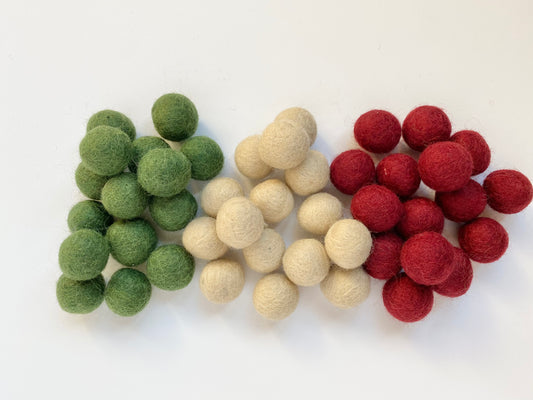 Classy Christmas - 2.5 cm Felt Balls