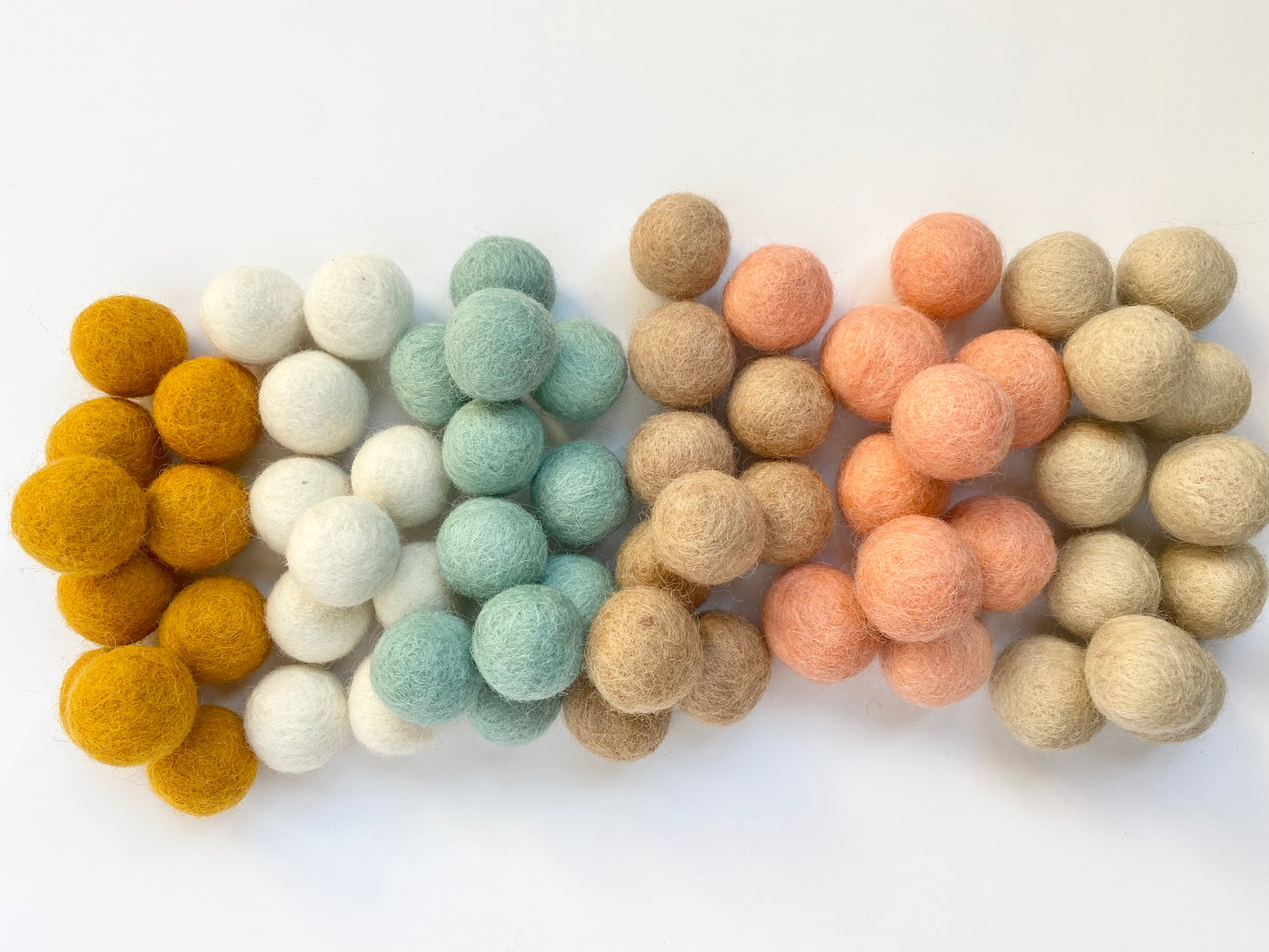 Trending Nursery - 2.5 cm Felt Balls
