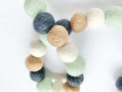 Mint & Neutrals Garland - Redheadnblue