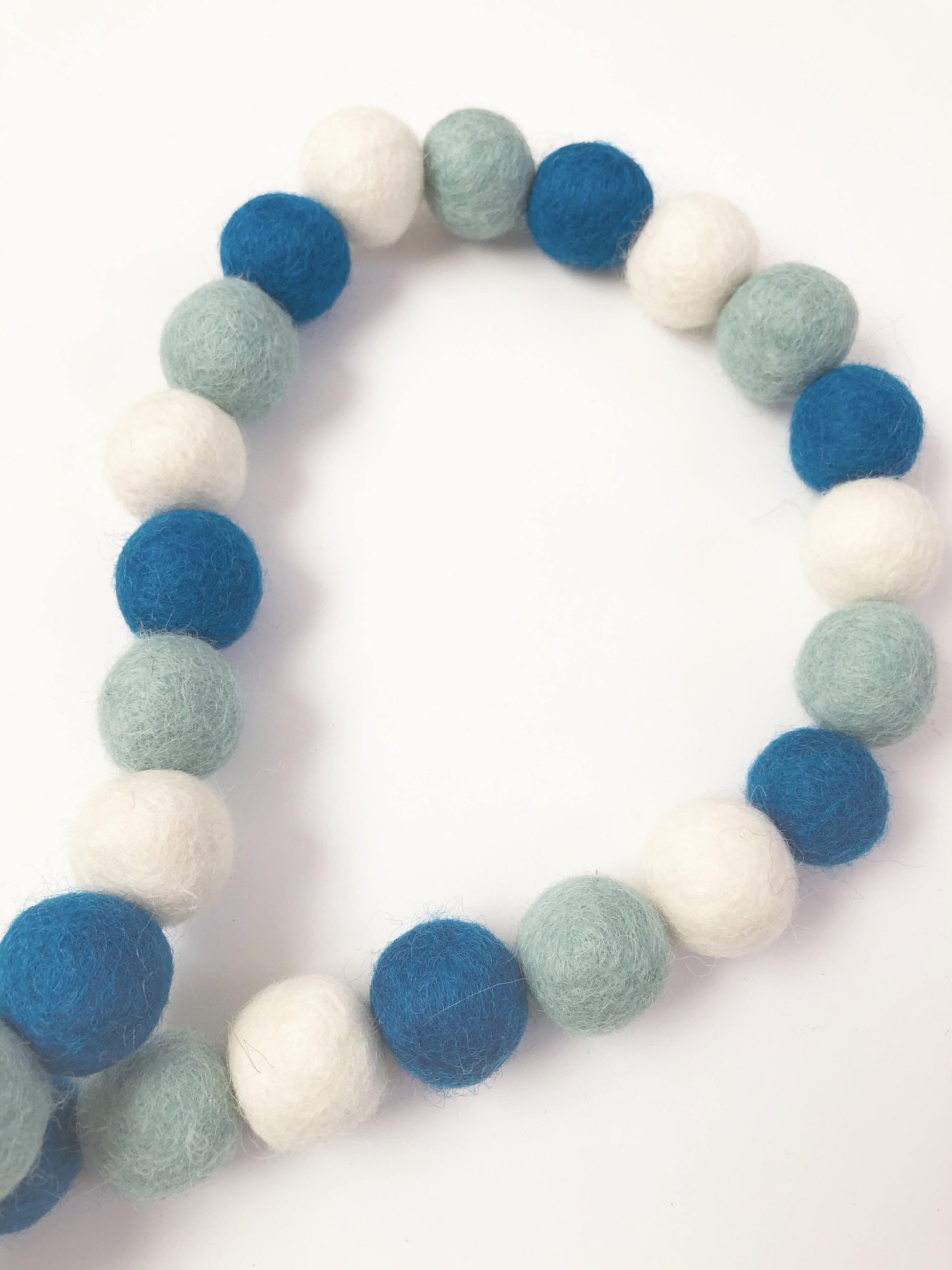 Boyish Garland - Redheadnblue