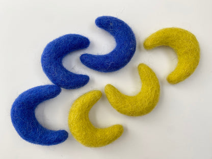 Wool Felted Moons 4 or 8 cm