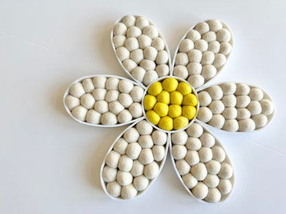 Daisy Flower Power Wall Hanging