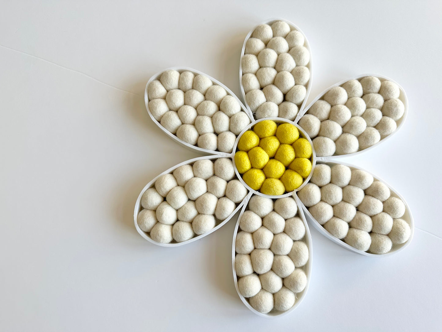 Daisy Flower Power Wall Hanging