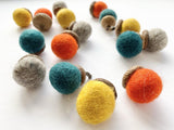 Bright Fall Wool Acorns - Redheadnblue