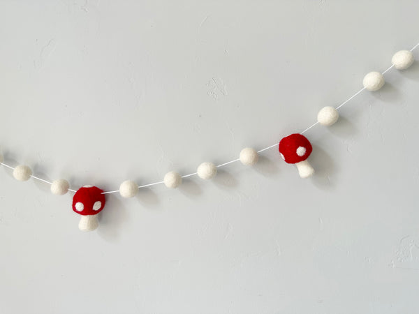 Red & White Mushroom Garland