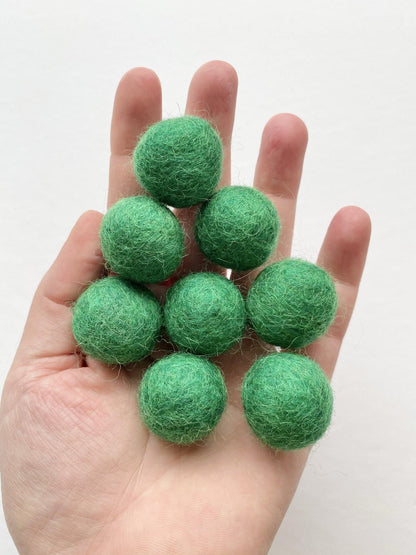 Emerald Green - 2 cm Felt Pom Pom Balls - Wool Jamboree