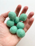 1950s Christmas - 2.5 cm Felt Balls