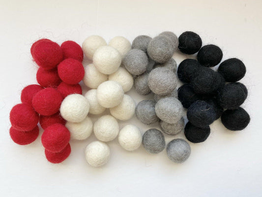 Red Plaid - 2 cm Felt Pom Pom Balls - Wool Jamboree