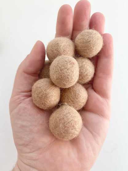 Trending Nursery - 2.5 cm Felt Balls