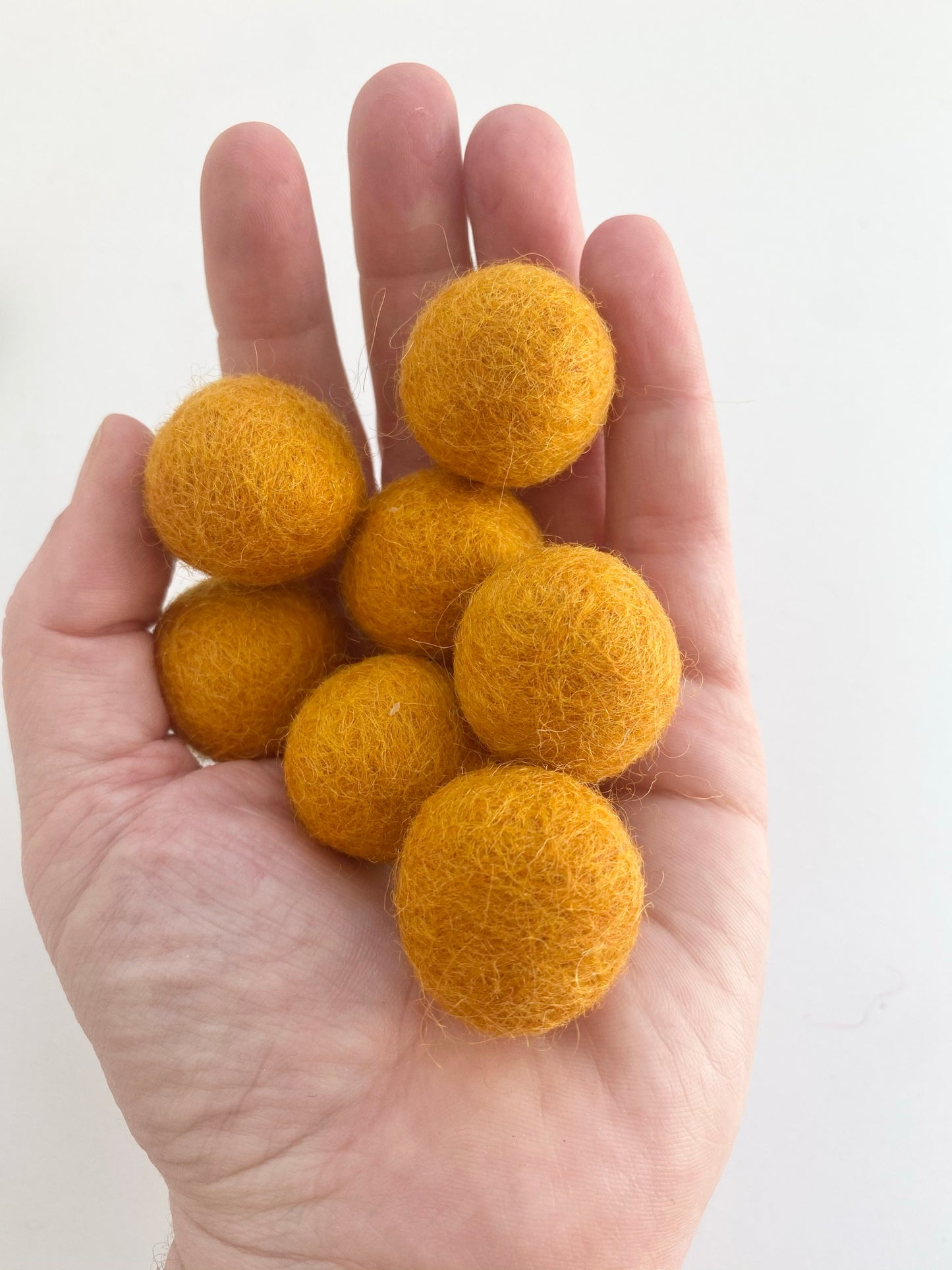 Trending Nursery - 2.5 cm Felt Balls