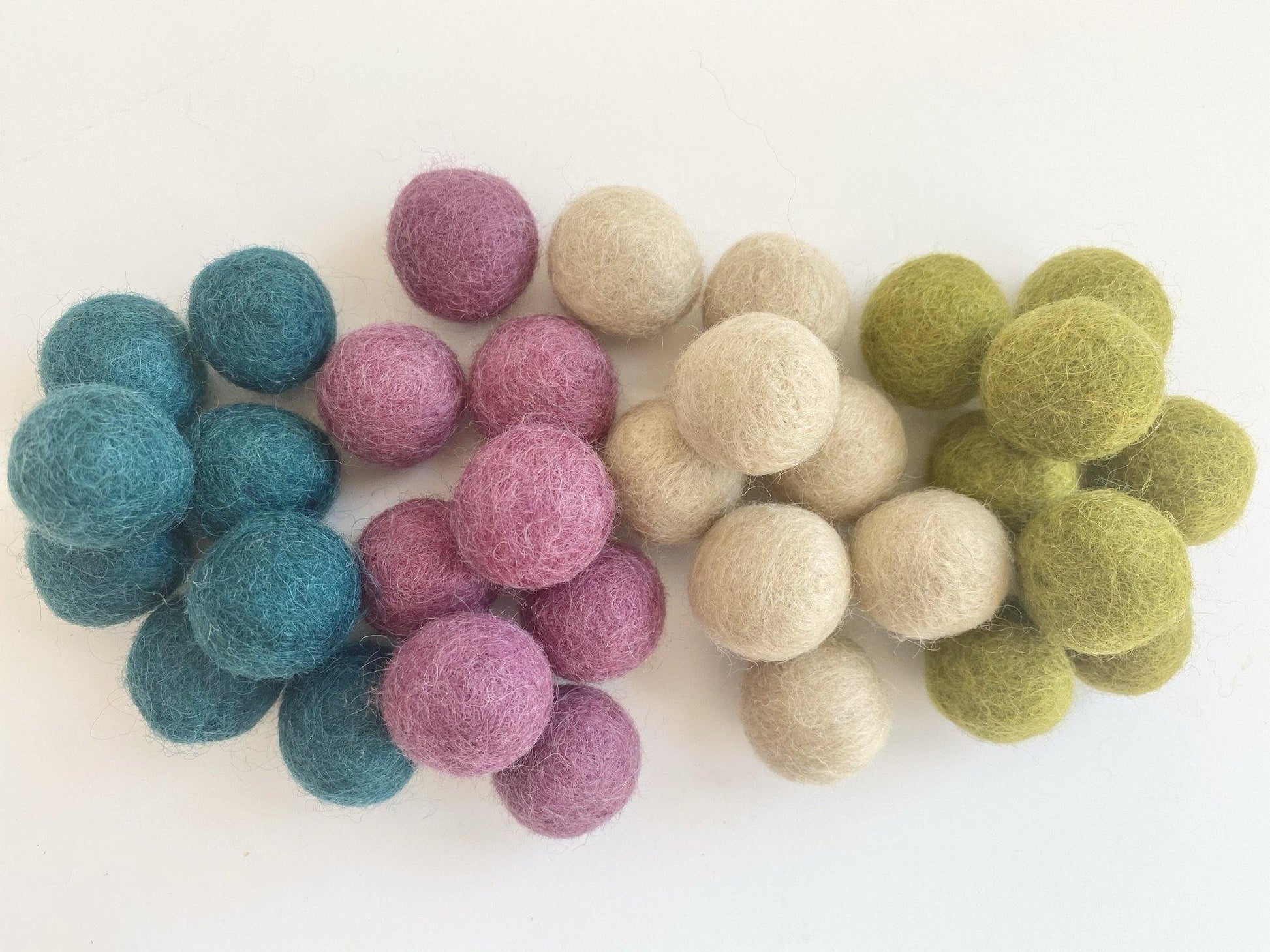 Peacock & Orchid - 2 cm Felt Pom Pom Balls - Wool Jamboree