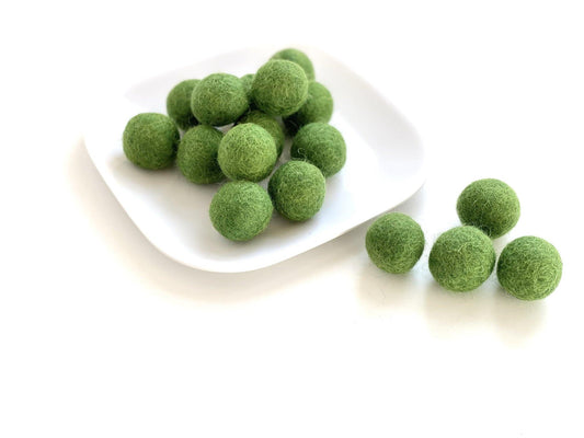 Forest Green - 2 cm Felt Pom Pom Balls - Wool Jamboree