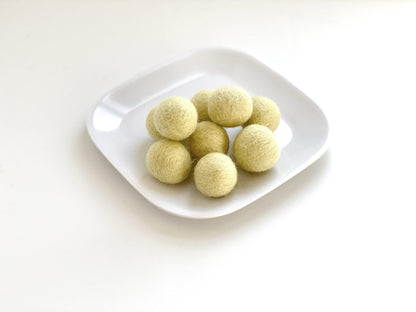 Straw - 2 cm Felt Pom Pom Balls - Wool Jamboree