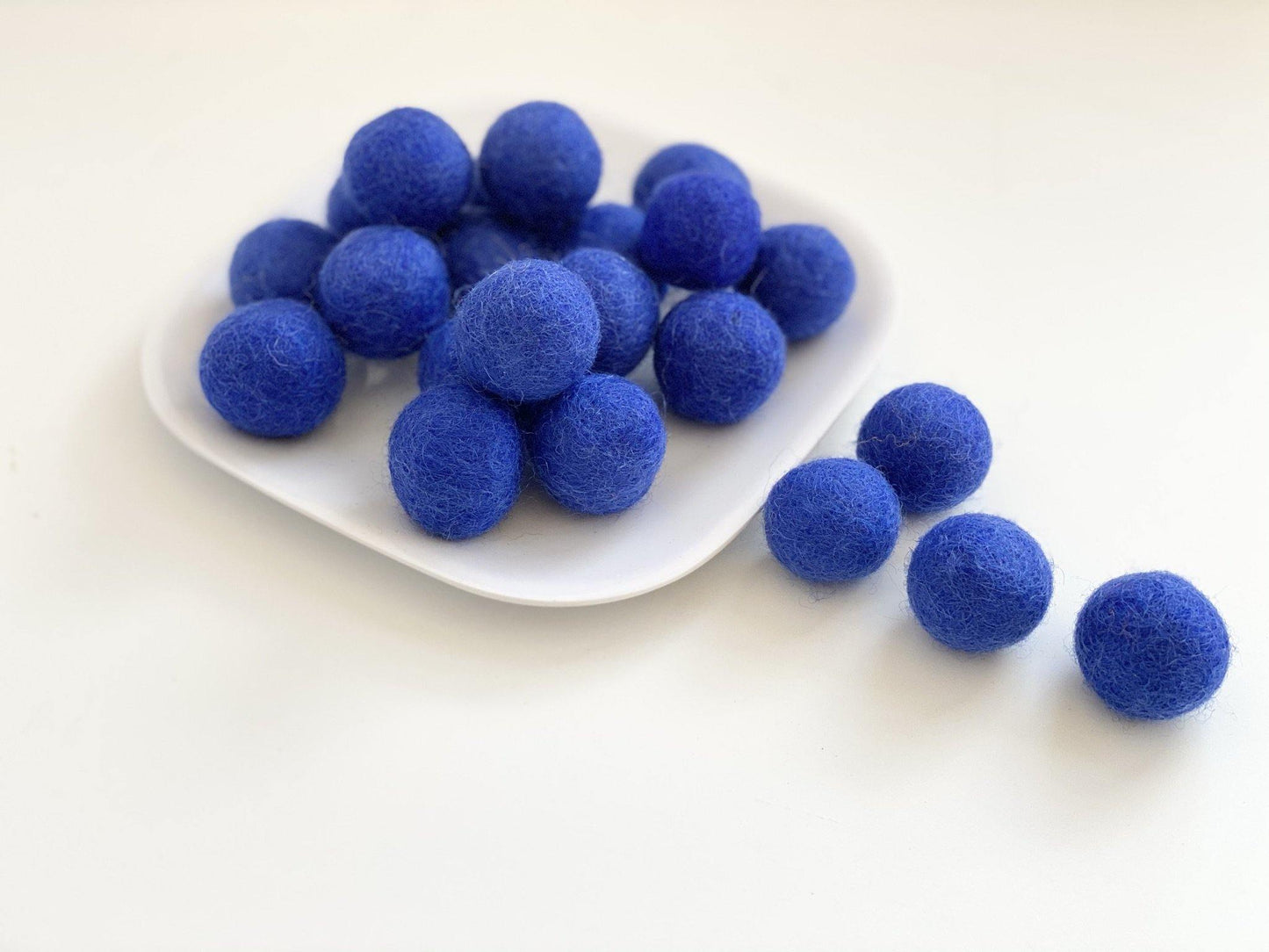 Sapphire Blue - 2 cm Felt Pom Pom Balls - Wool Jamboree