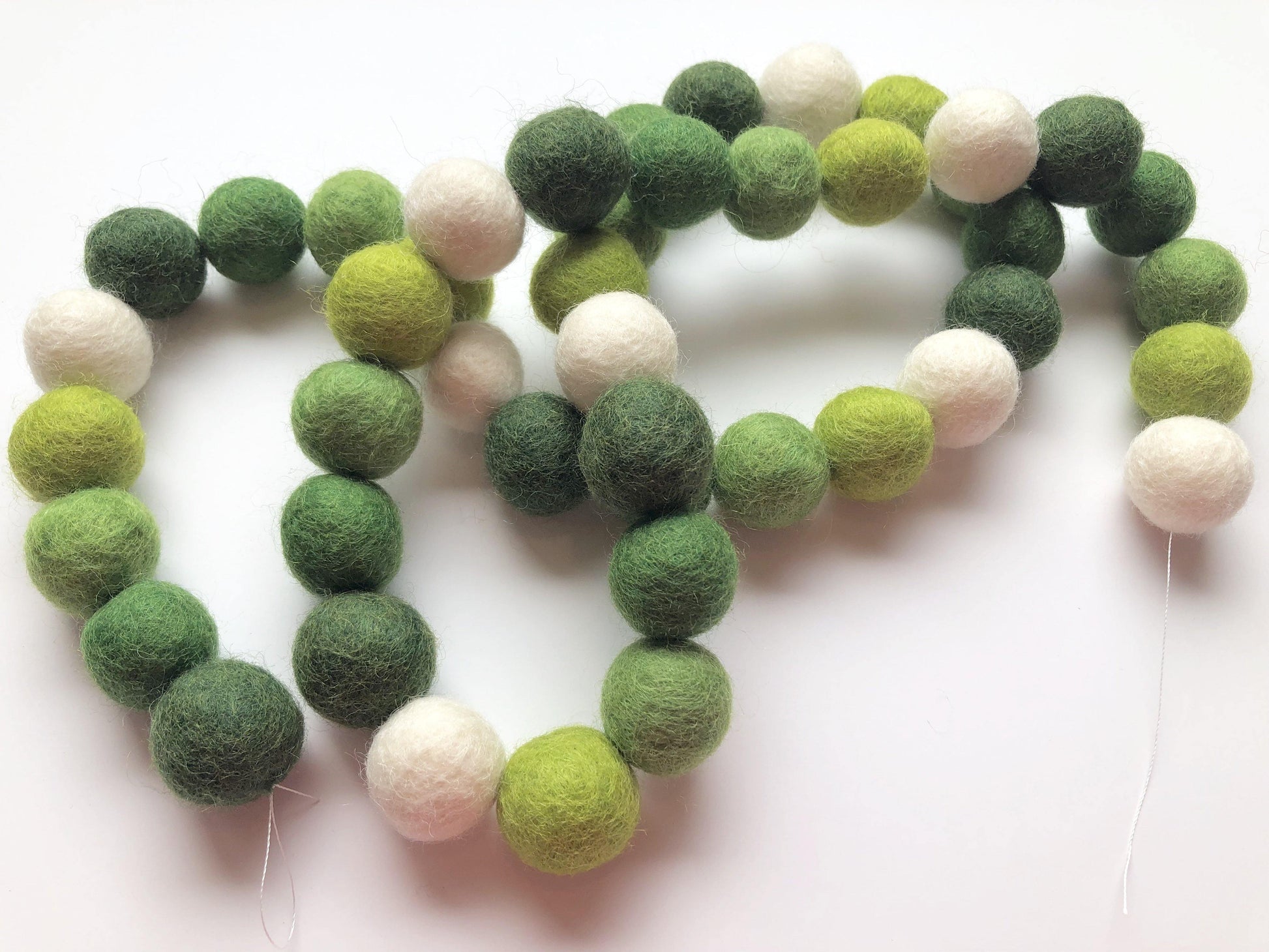 Green Ombre Garland - Redheadnblue