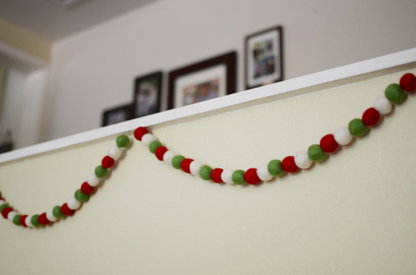 Classic Christmas Garland