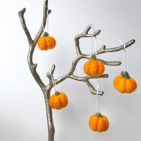 Pumpkin Felted Ornaments - Redheadnblue