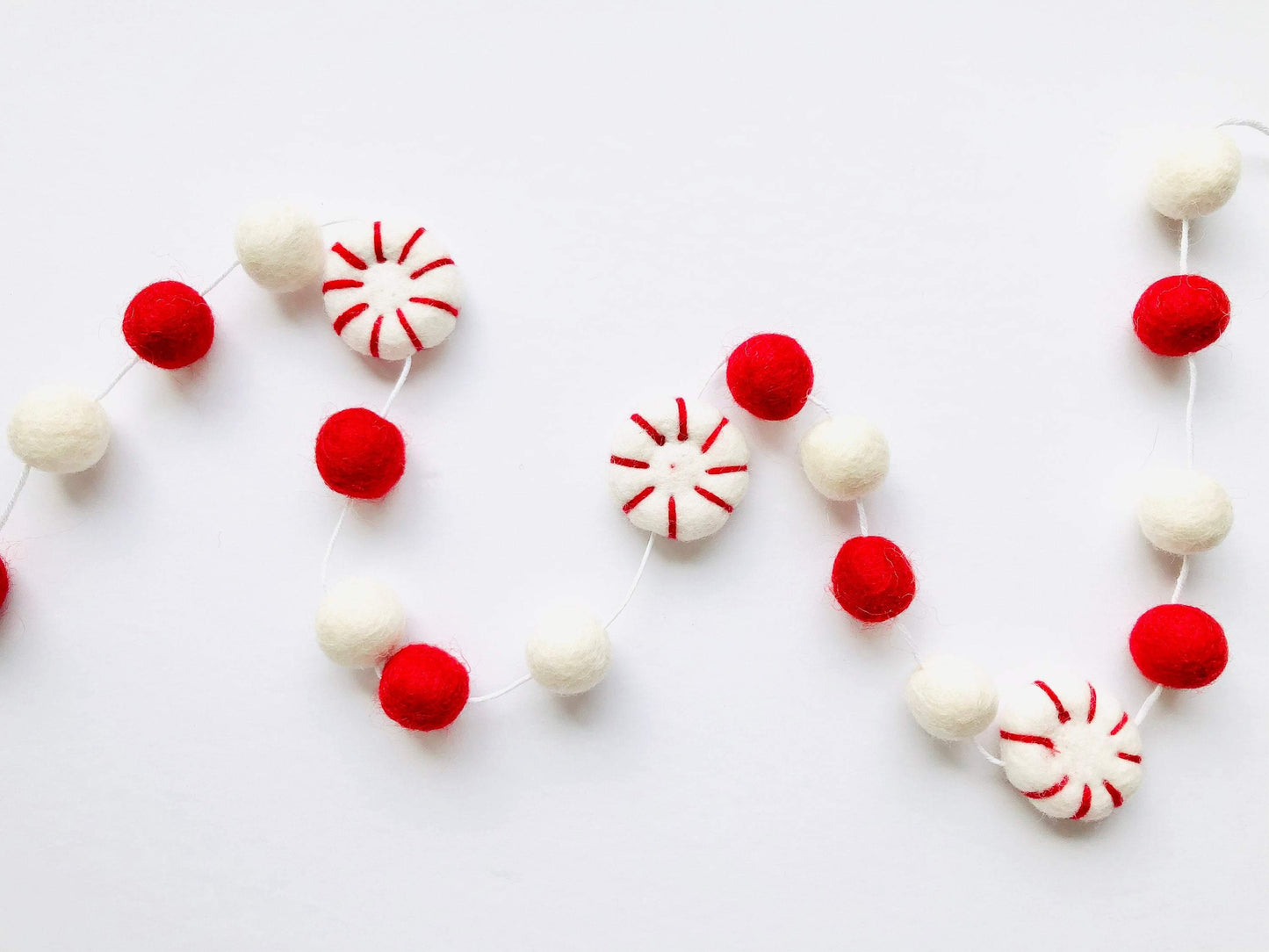 Peppermint Candy Garland - Redheadnblue