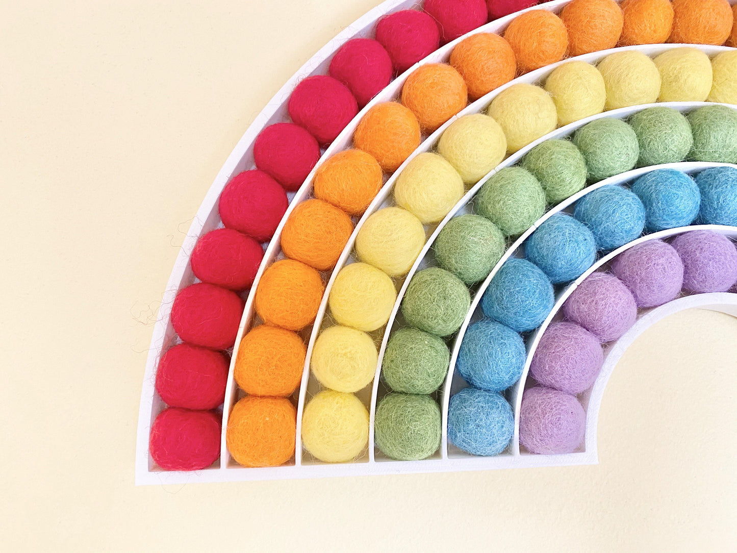 Traditional Felt Ball Rainbow - Redheadnblue