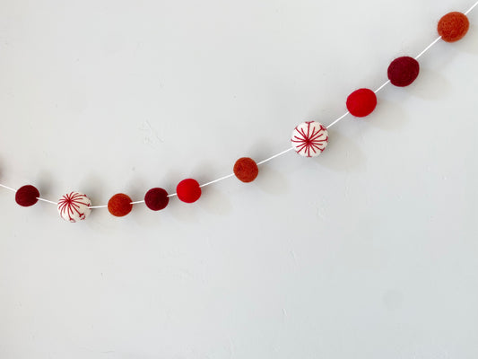 White Snowflake Ball Garland