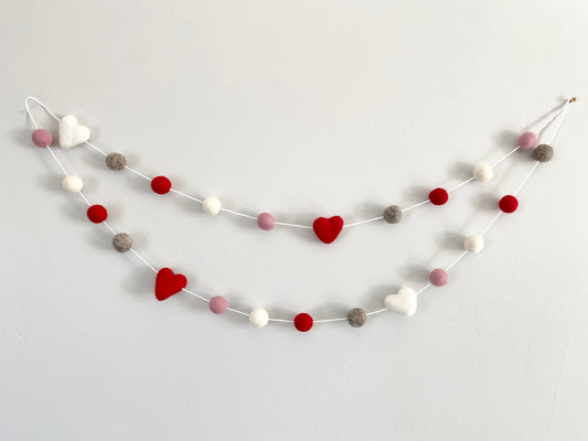 Galentines Heart Garland