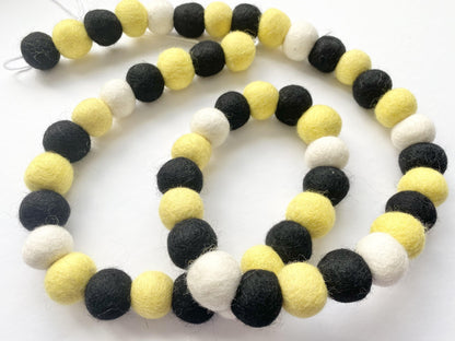Honey Bee Garland - Redheadnblue