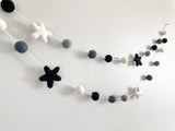 Black & White Star Garland