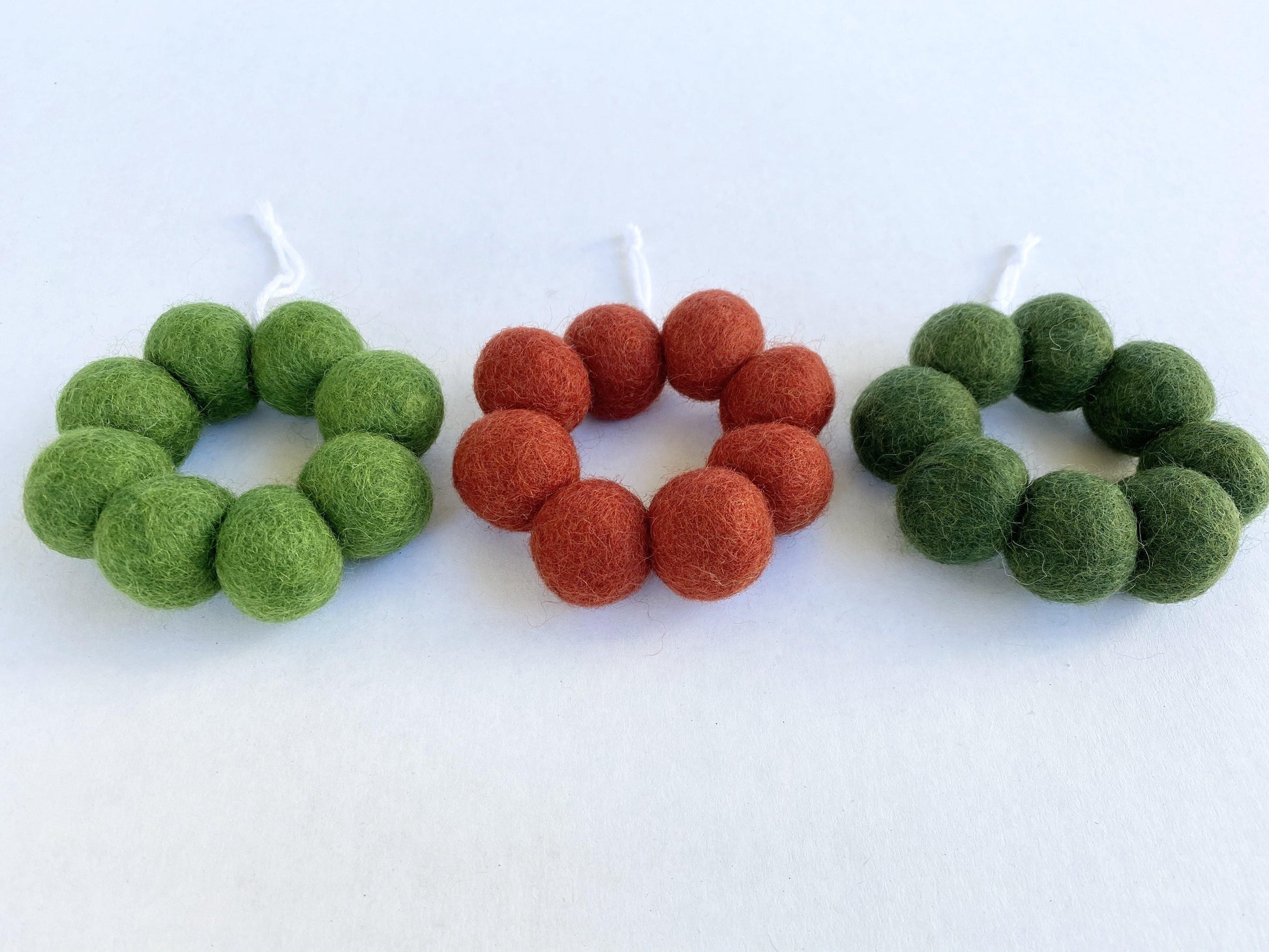 Wreath Ornament - No Bow - Redheadnblue