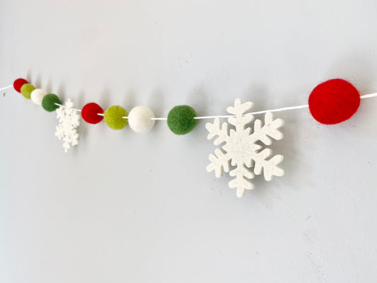 Holiday Snowflake Garland