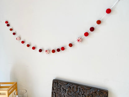 White Snowflake Ball Garland